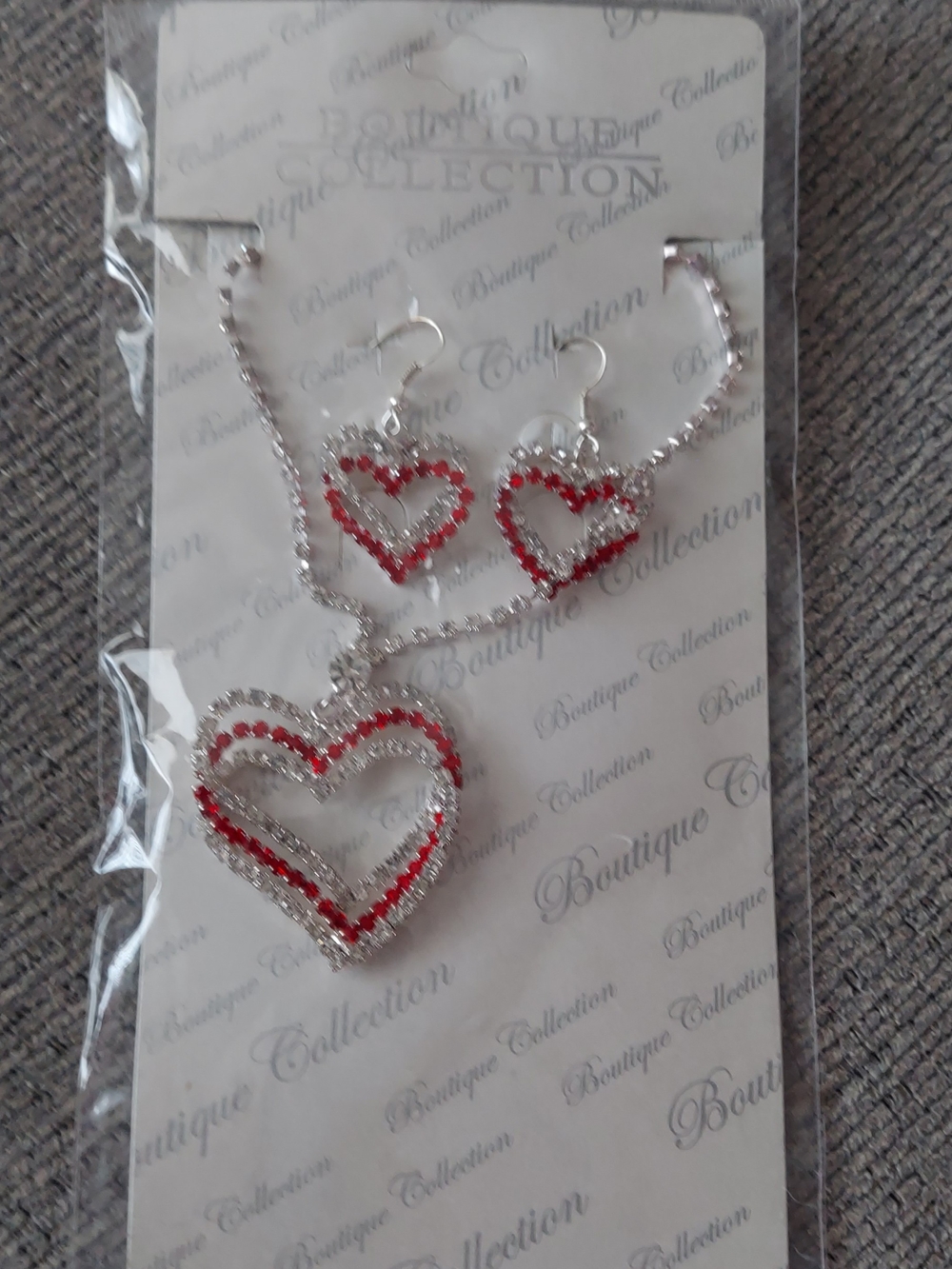 Red Heart Pendant Necklace and Earring Set